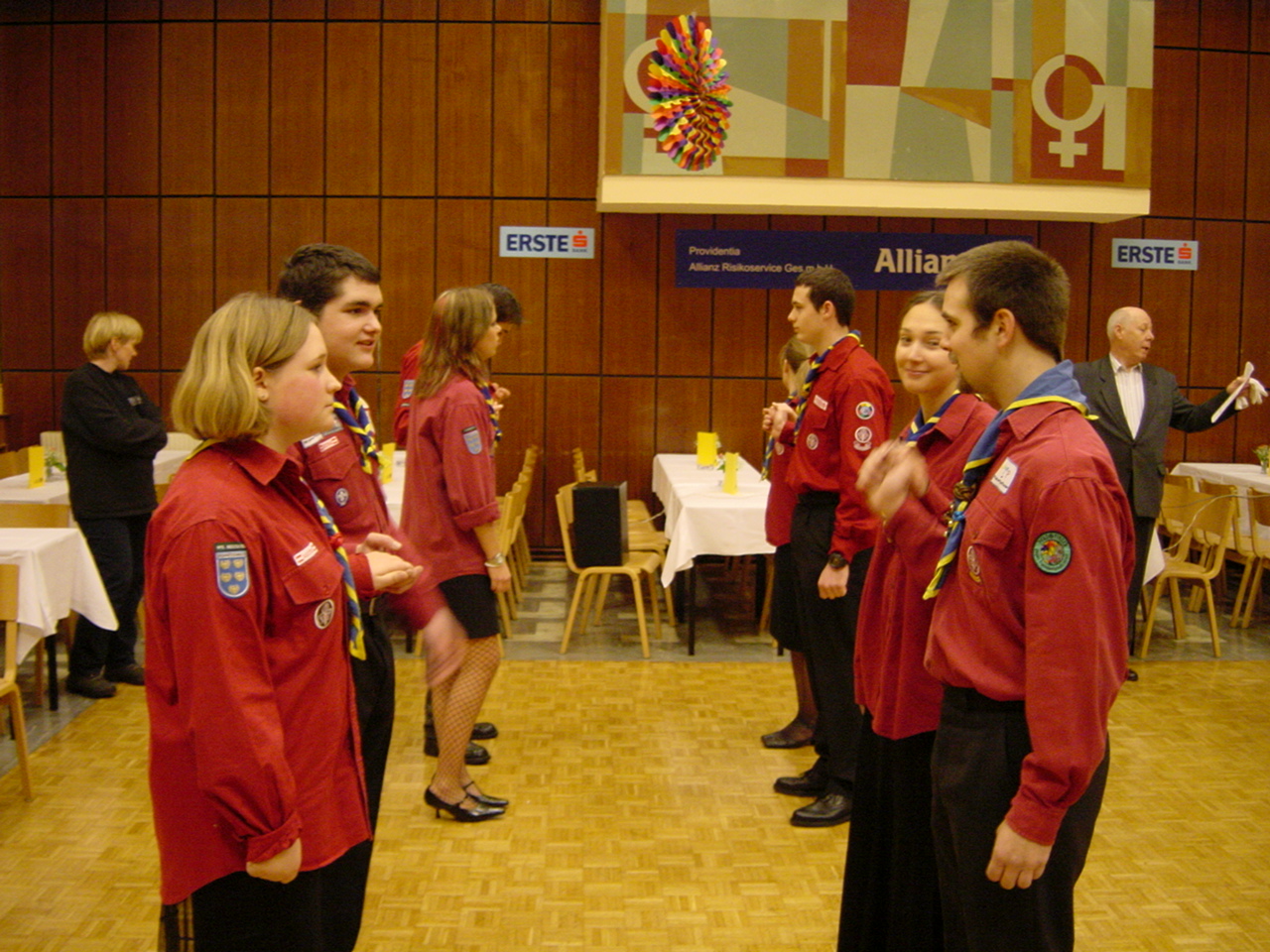 Read more about the article 21.Pfadiball, 10.1.2004