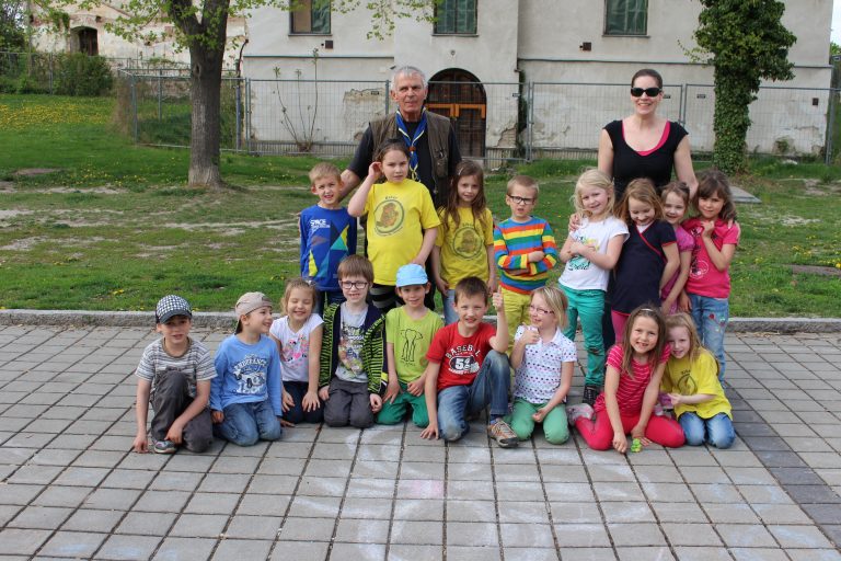 Biber backen Osterhasen