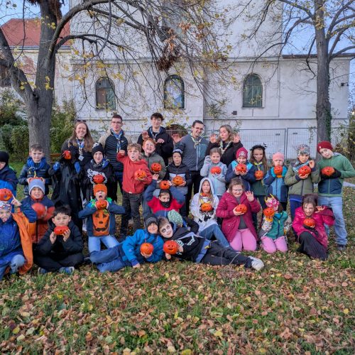 ED114F03-06F5-4EB7-A037-5F789B5C23AA